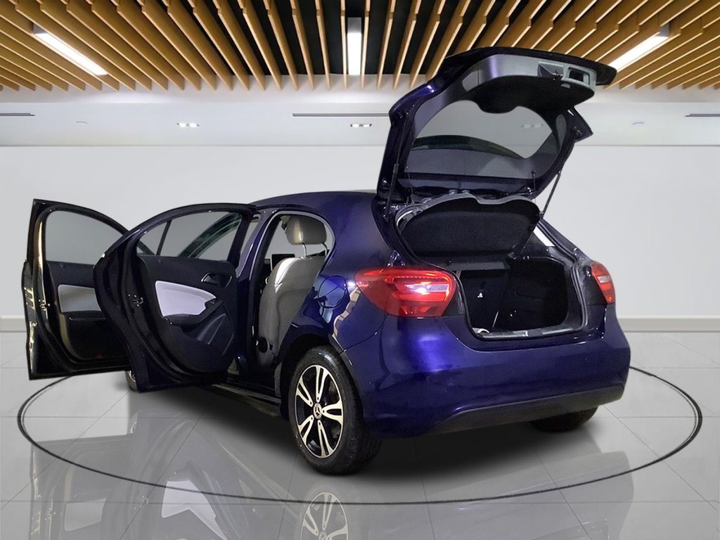 Used Mercedes-Benz A-Class 2018 for sale - 76453977: Photo 10