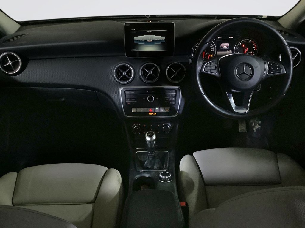 Used Mercedes-Benz A-Class 2018 for sale - 76453977: Photo 3