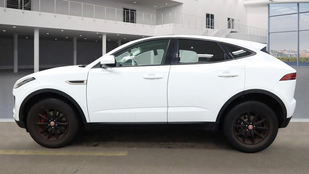 Used Jaguar E-Pace 2018 for sale - 76417872: Photo 6