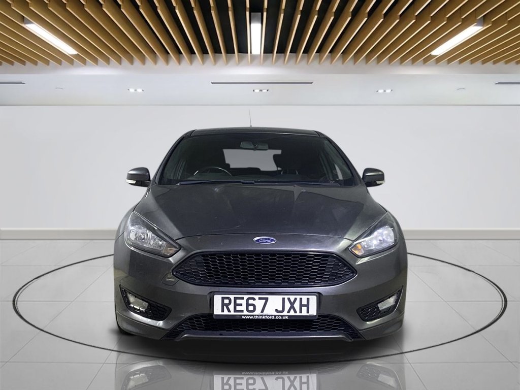 Used Ford Focus 2017 for sale - 77990628: Photo 2