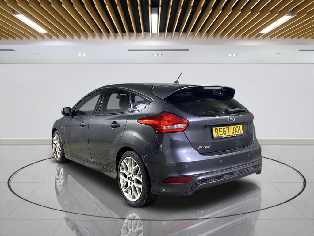 Used Ford Focus 2017 for sale - 77990628: Photo 5