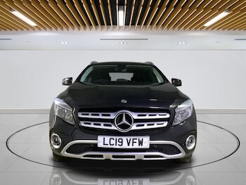 Used Mercedes-Benz GLA 2019 for sale - 76279718: Photo 2