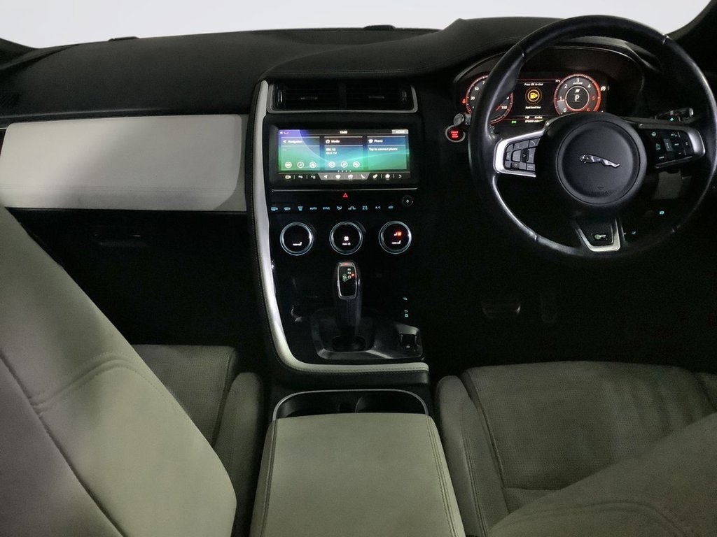 Used Jaguar E-Pace 2018 for sale - 76406294: Photo 3
