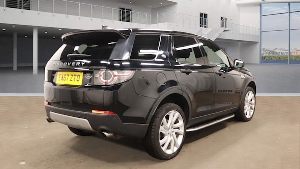 Used Land Rover Discovery Sport 2017 for sale - 76333697: Photo 4