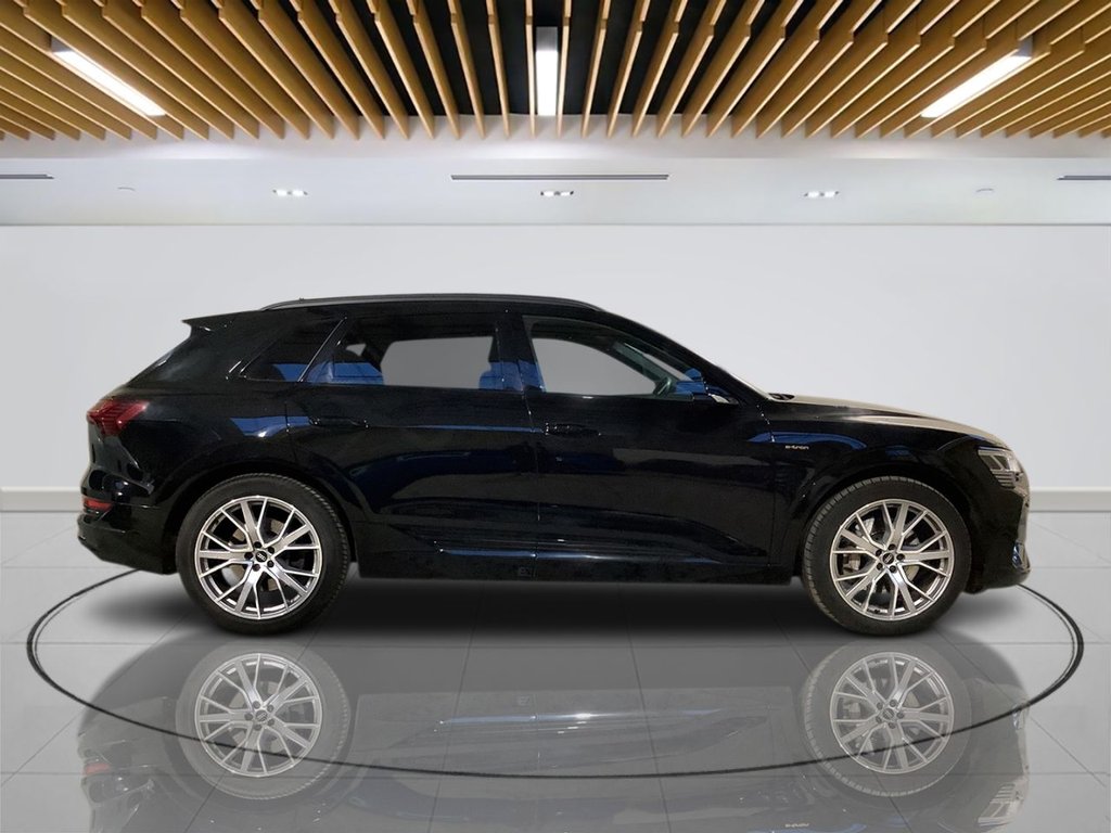 Used Audi e-tron 2023 for sale - 77139528: Photo 10
