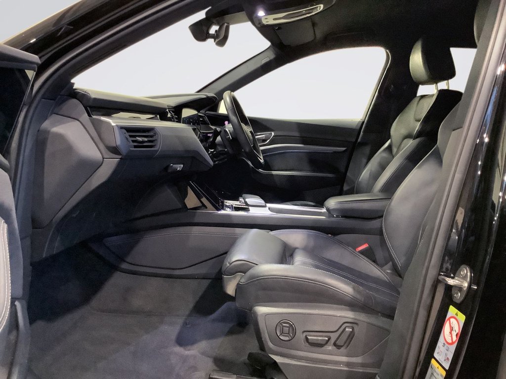 Used Audi e-tron 2023 for sale - 77139528: Photo 12