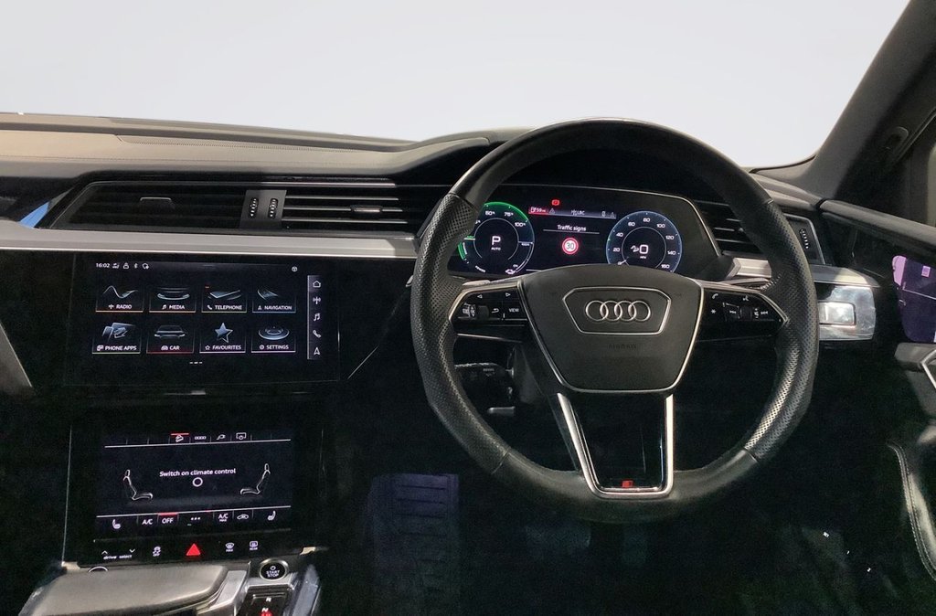 Used Audi e-tron 2023 for sale - 77139528: Photo 16
