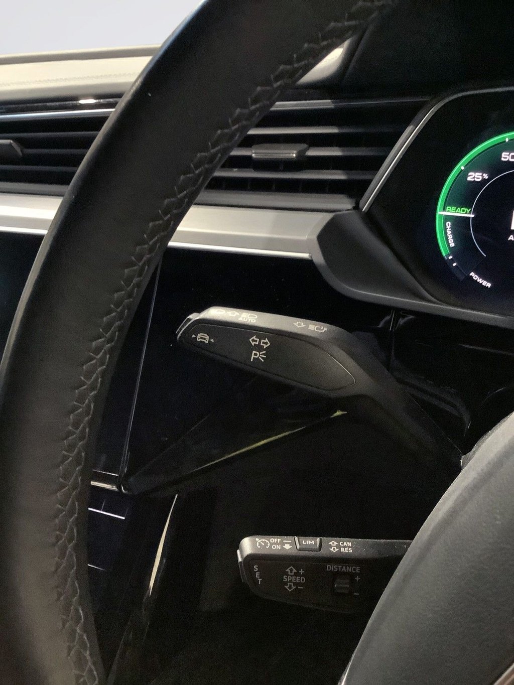 Used Audi e-tron 2023 for sale - 77139528: Photo 21