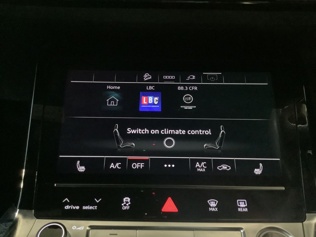 Used Audi e-tron 2023 for sale - 77139528: Photo 24