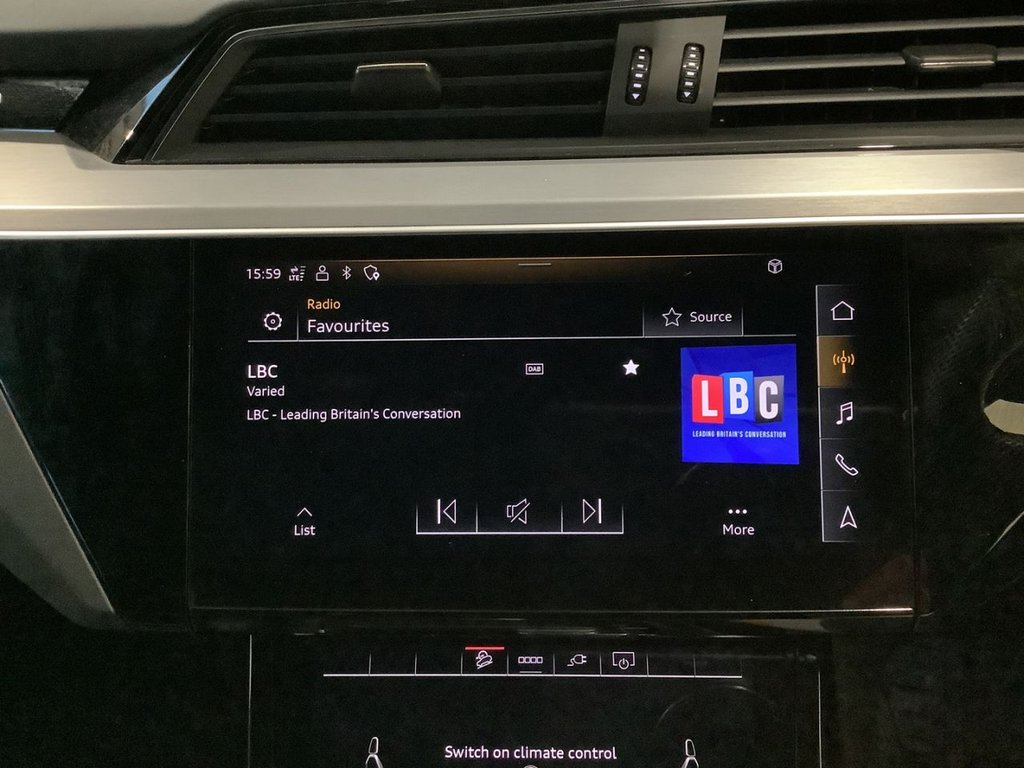 Used Audi e-tron 2023 for sale - 77139528: Photo 26