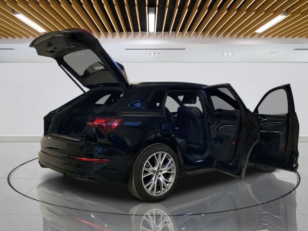 Used Audi e-tron 2023 for sale - 77139528: Photo 9