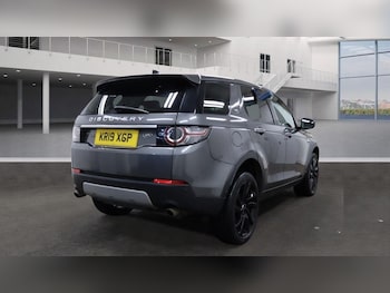 Used Land Rover Discovery Sport 2019 for sale - 77499265: Photo
