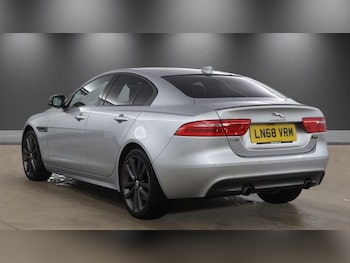 Used Jaguar XE 2018 for sale - 78030587: Photo