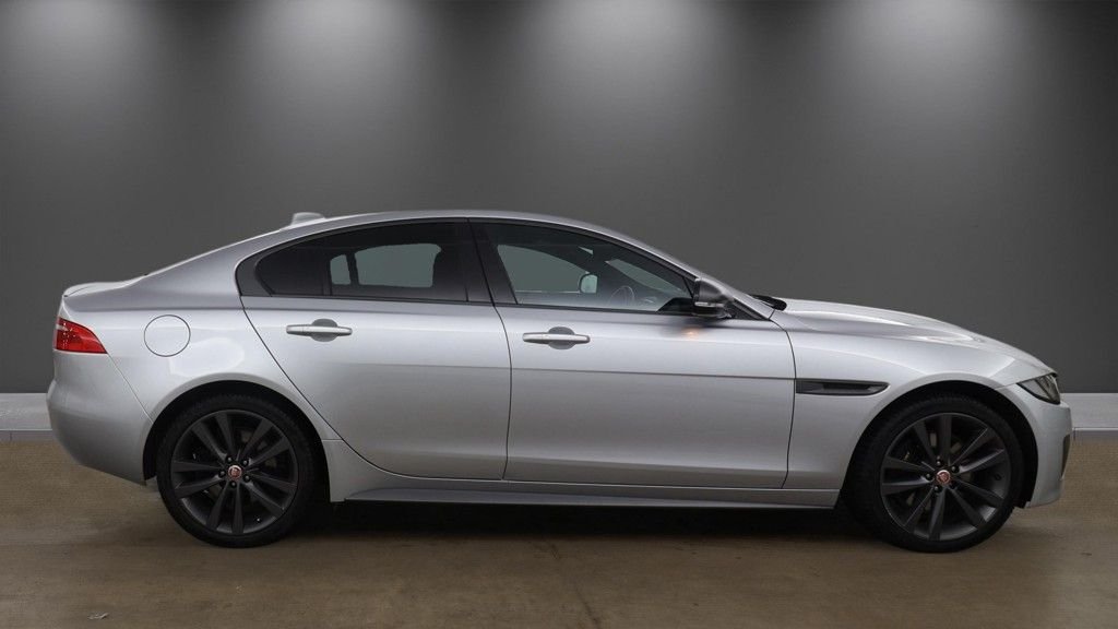 Used Jaguar XE 2018 for sale - 78030587: Photo 5