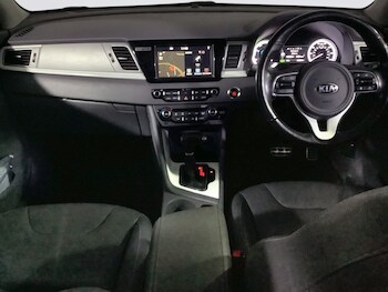 Used Kia Niro 2018 for sale - 76279643: Photo 3