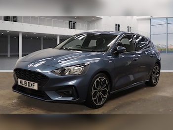 Used Ford Focus 2019 for sale - 76229008: Photo 2