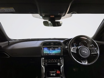 Used Jaguar XE 2019 for sale - 79358061: Photo