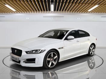 Used Jaguar XE 2019 for sale - 79358061: Photo