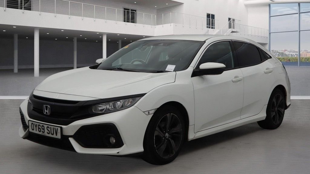 Used Honda Civic 2019 for sale - 76482100: Photo 2