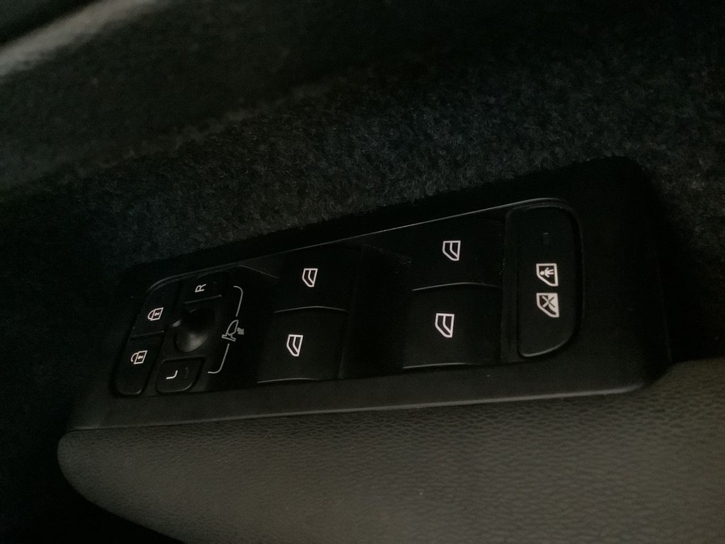 Used Volvo XC40 2021 for sale - 77919591: Photo 24