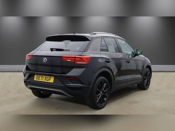 Used Volkswagen T-Roc 2021 for sale - 79009468: Photo