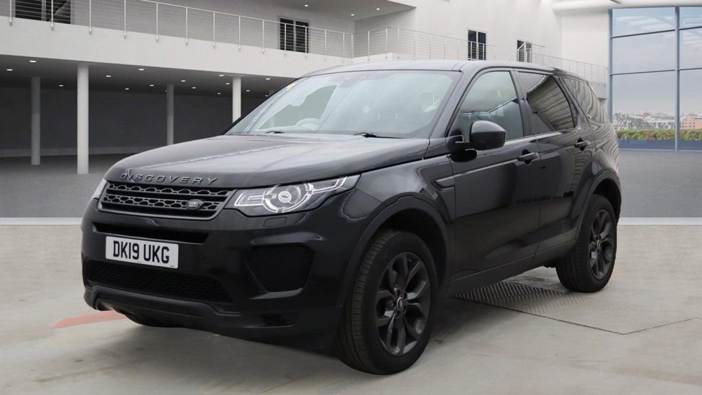 Used Land Rover Discovery Sport 2019 for sale - 76162843: Photo 2