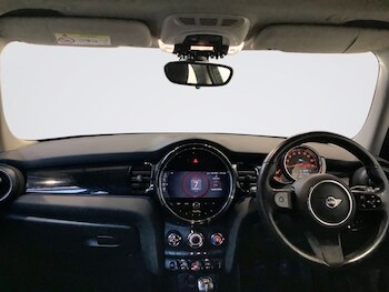 Used MINI Hatch 2021 for sale - 77499547: Photo