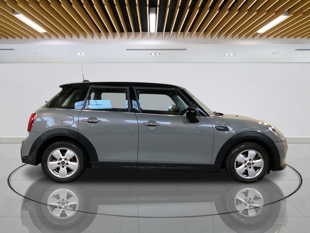 Used MINI Hatch 2021 for sale - 77499547: Photo 8