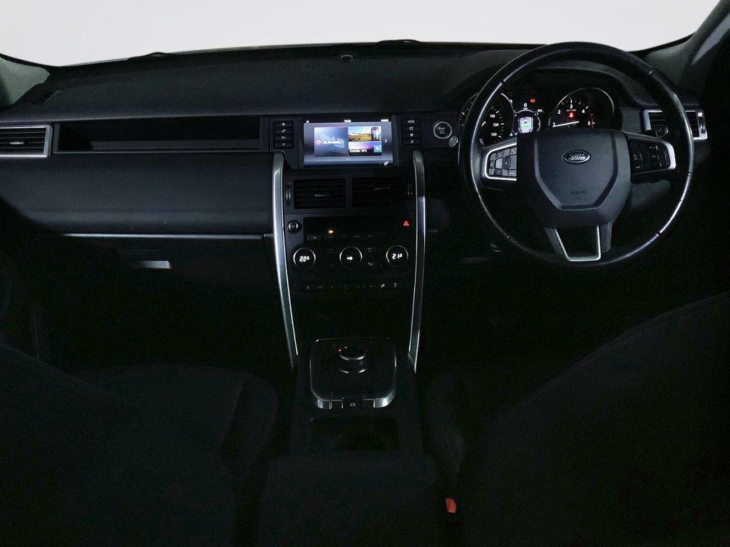 Used Land Rover Discovery Sport 2018 for sale - 76163583: Photo 3