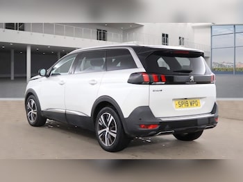 Used Peugeot 5008 2019 for sale - 76439015: Photo