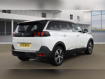 Used Peugeot 5008 2019 for sale - 76439015: Photo