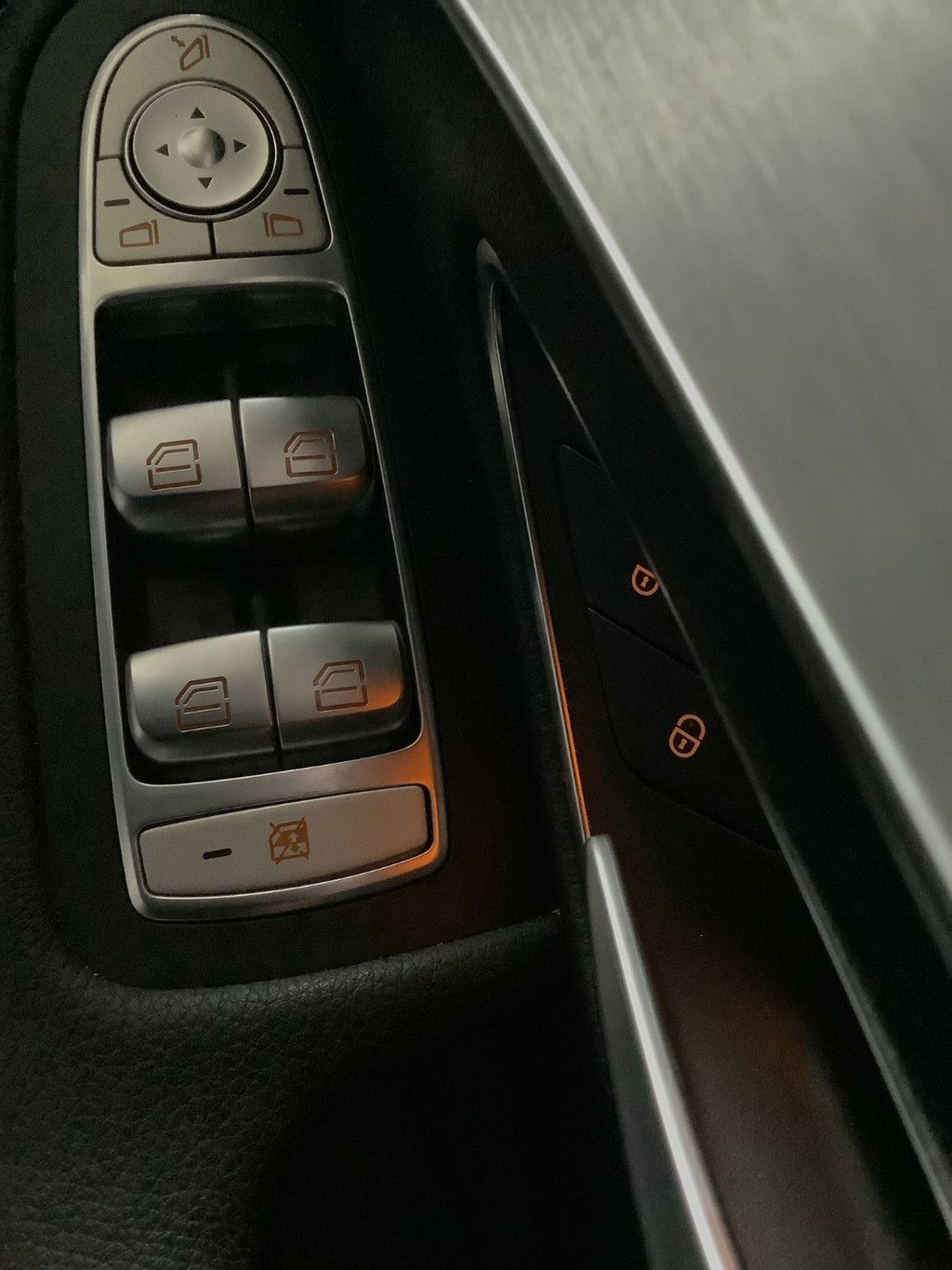 Used Mercedes-Benz C Class 2018 for sale - 77910983: Photo 23