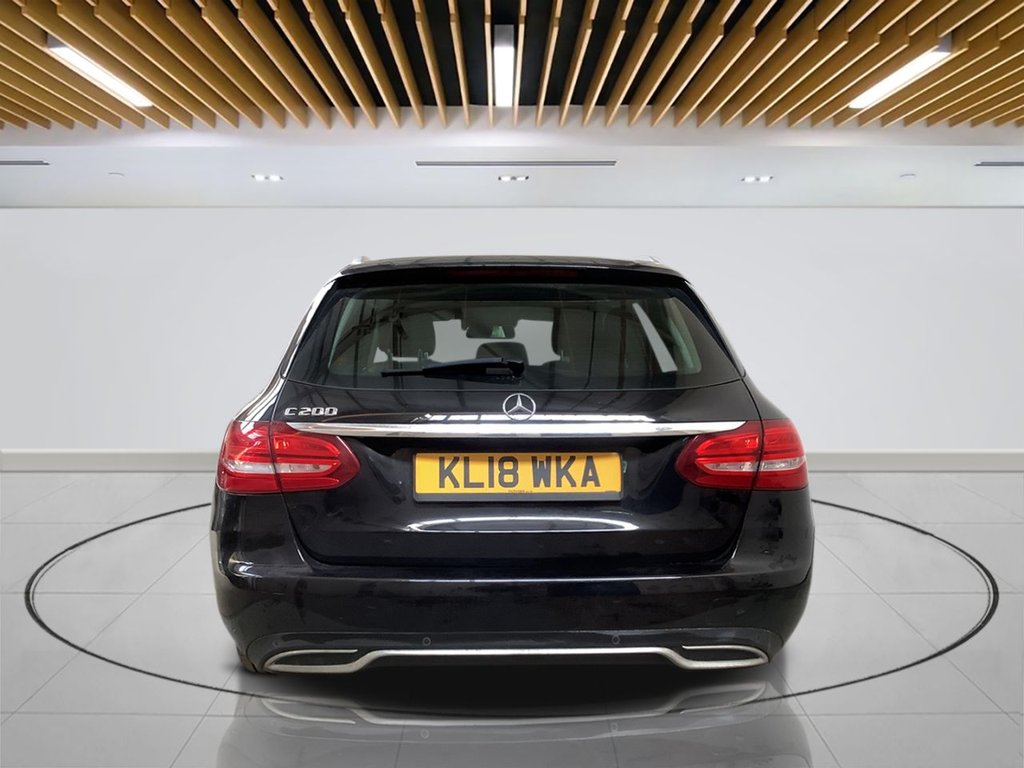Used Mercedes-Benz C Class 2018 for sale - 77910983: Photo 7