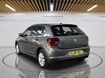 Used Volkswagen Polo 2018 for sale - 78302627: Photo