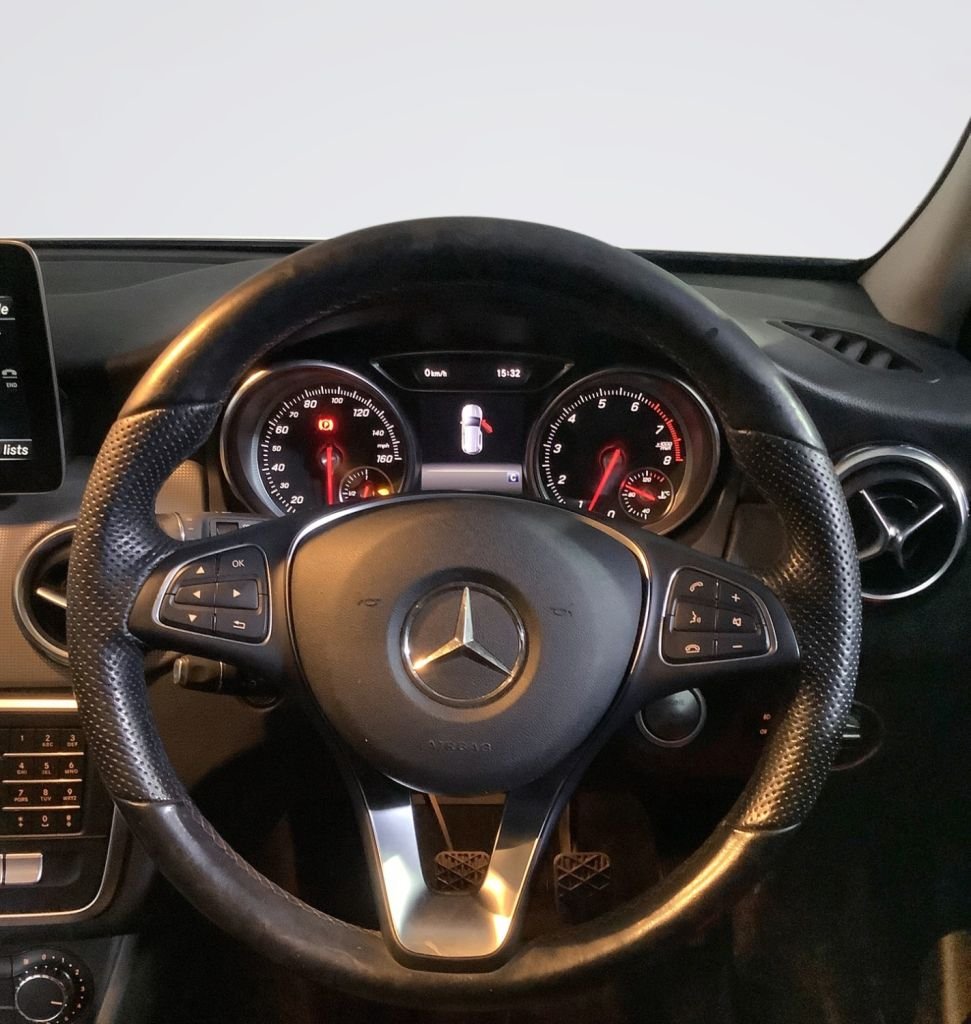 Used Mercedes-Benz GLA 2018 for sale - 76417090: Photo 14