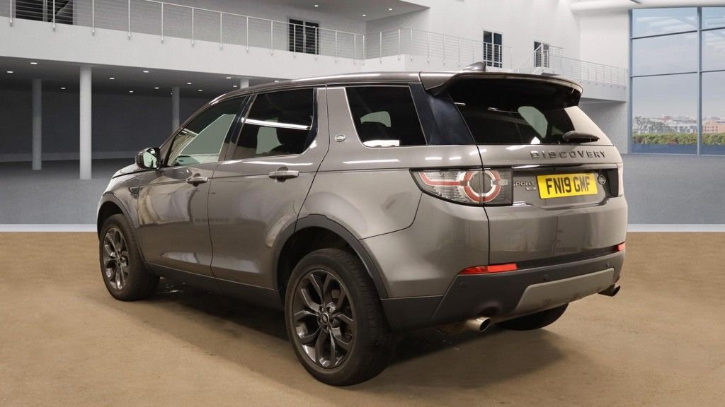 Used Land Rover Discovery Sport 2019 for sale - 76139845: Photo 3