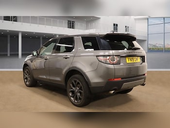 Used Land Rover Discovery Sport 2019 for sale - 76139845: Photo 3