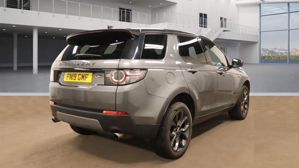 Used Land Rover Discovery Sport 2019 for sale - 76139845: Photo 4