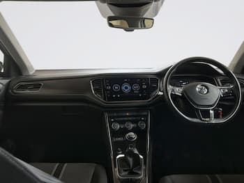 Used Volkswagen T-Roc 2019 for sale - 79550620: Photo