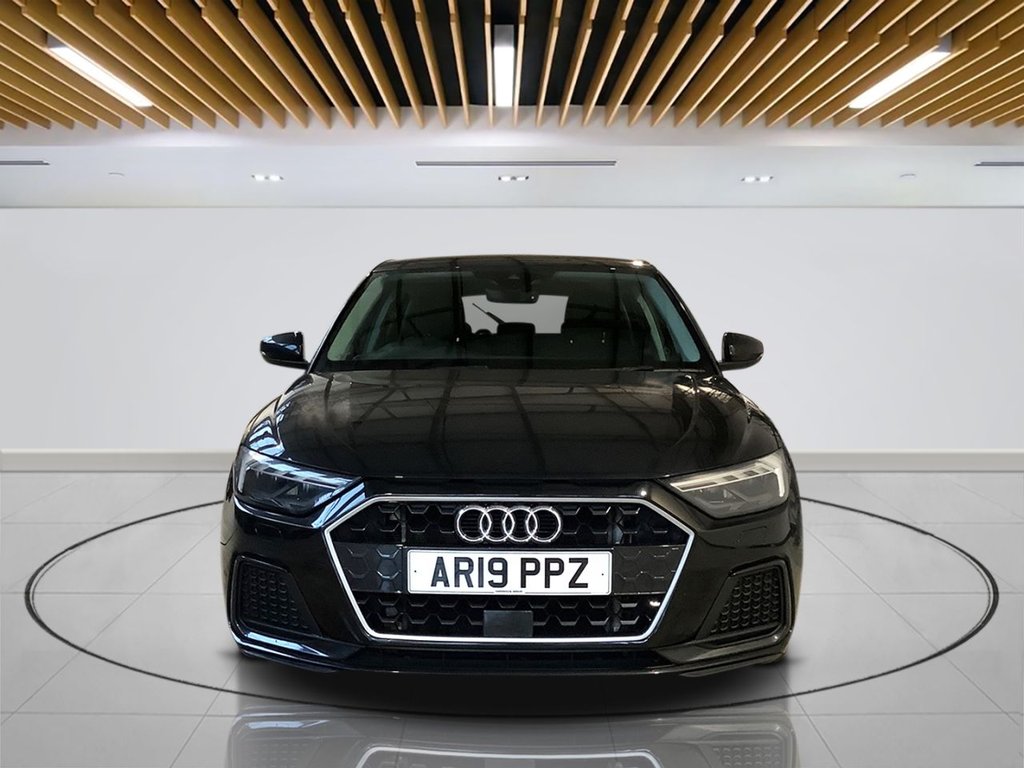 Used Audi A1 2019 for sale - 76950253: Photo 2