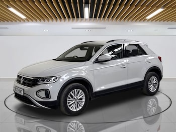 Used Volkswagen T-Roc 2023 for sale - 79072032: Photo