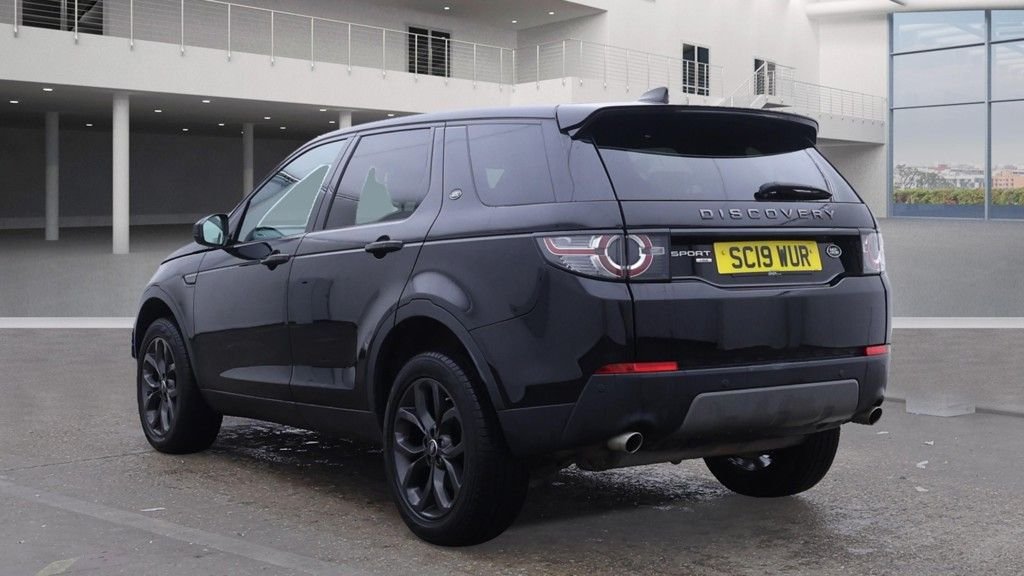 Used Land Rover Discovery Sport 2019 for sale - 76711354: Photo 3