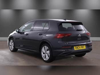 Used Volkswagen Golf 2024 for sale - 79723107: Photo