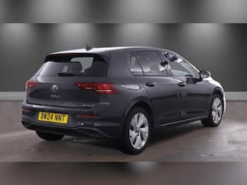Used Volkswagen Golf 2024 for sale - 79723107: Photo