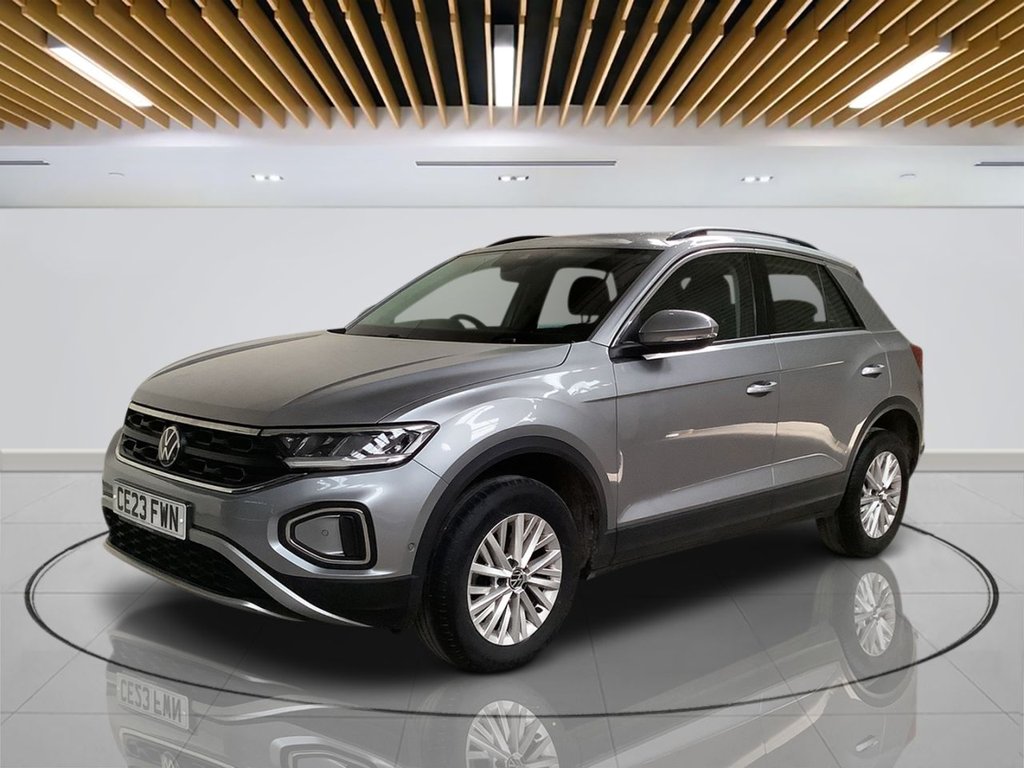 Used Volkswagen T-Roc 2023 for sale - 77394754: Photo 4