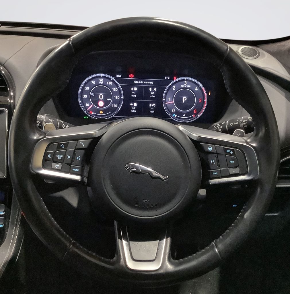 Used Jaguar F-Pace 2020 for sale - 77995262: Photo 14