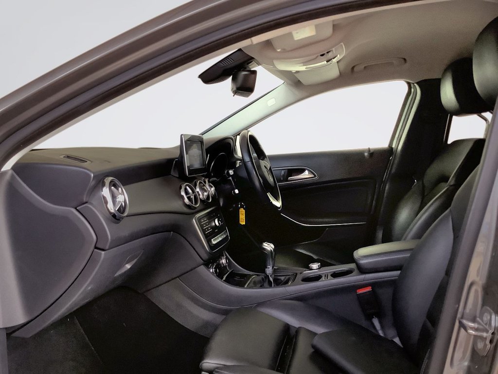 Used Mercedes-Benz GLA 2018 for sale - 78068525: Photo 12