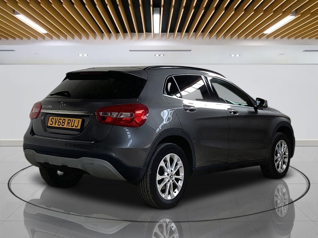 Used Mercedes-Benz GLA 2018 for sale - 78068525: Photo 8