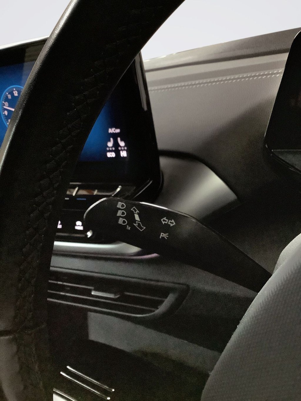 Used Volkswagen ID.4 2022 for sale - 77512419: Photo 17