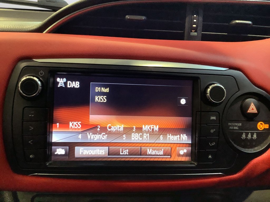 Used Toyota Yaris 2015 for sale - 76820545: Photo 19